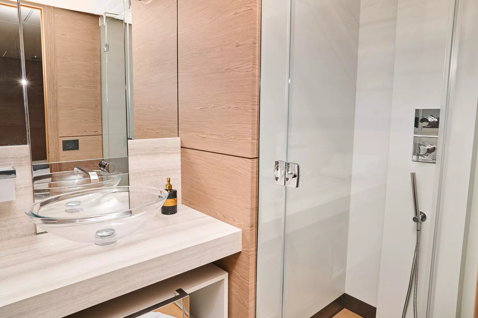 25-Madra-II-Double-cabin-ensuite_.jpg
