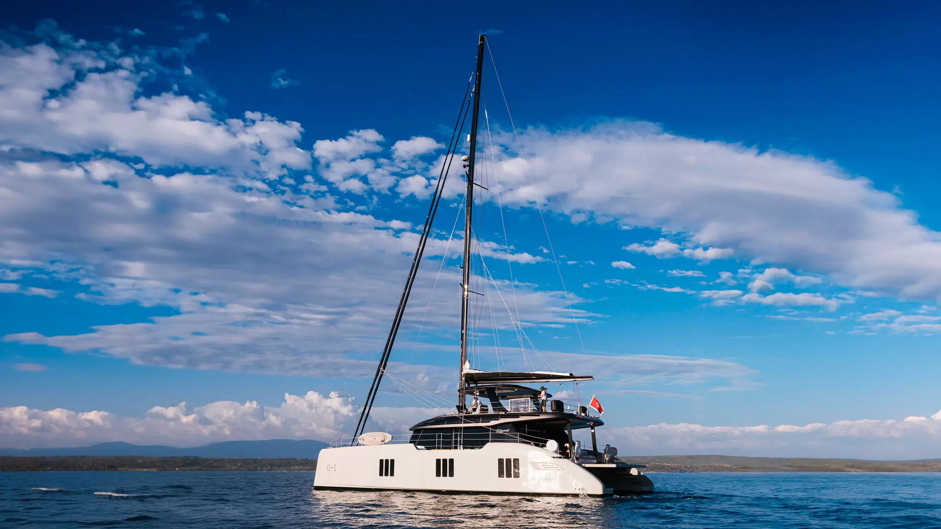 Sunreef 70 Eco Without sails.jpg