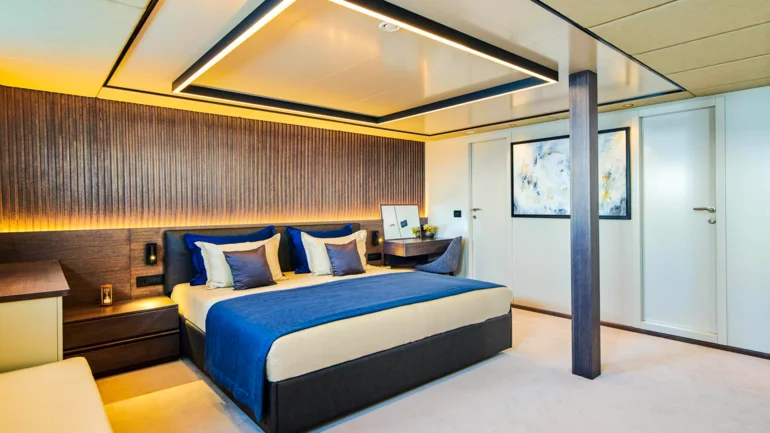 CABINS