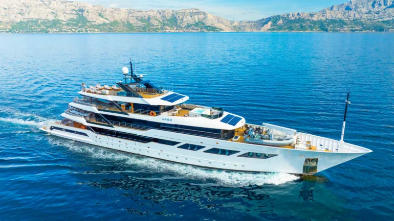 Side view of cruising yacht