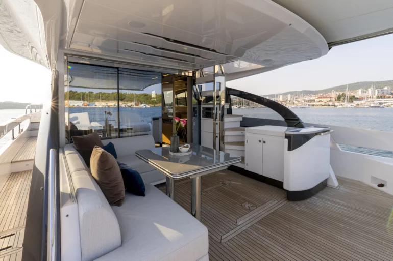 FLYBRIDGE