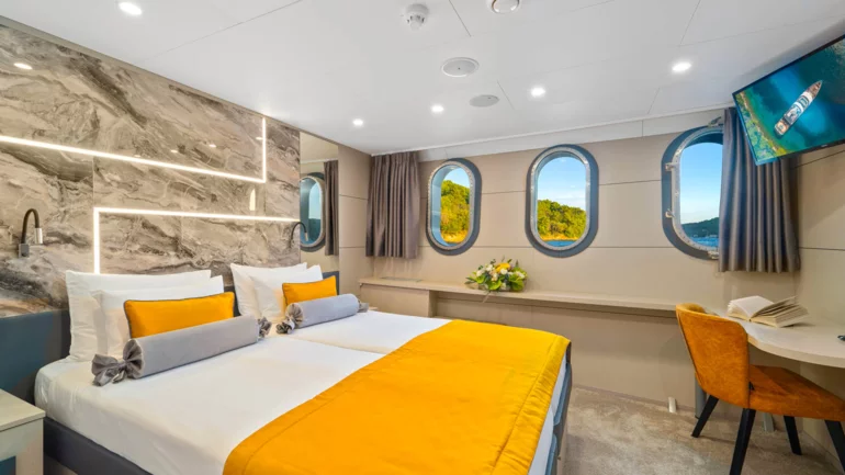 CABINS