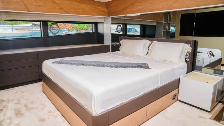 FIVE CABINS