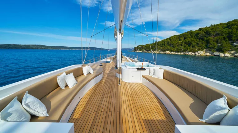SUNDECK
