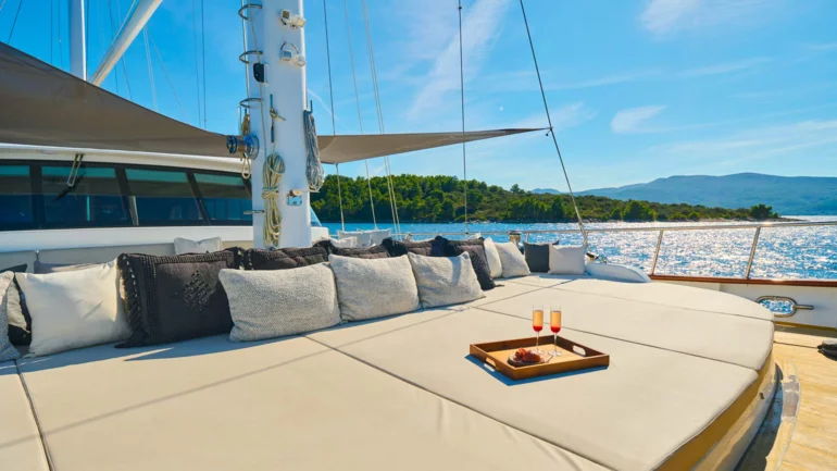 Sundeck