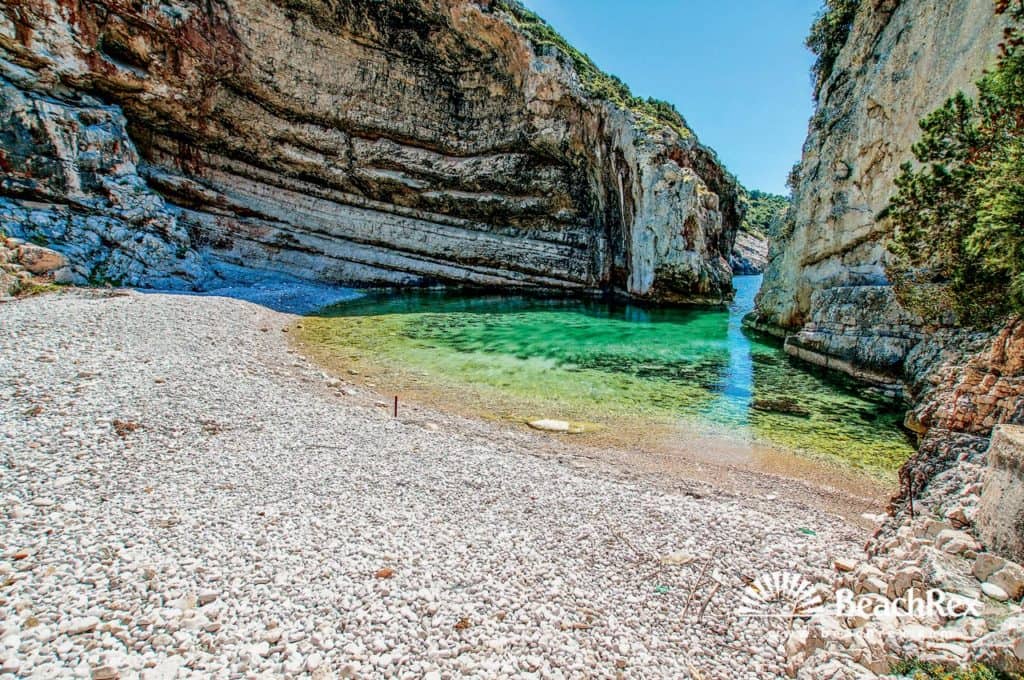 Plaza Stiniva Vis