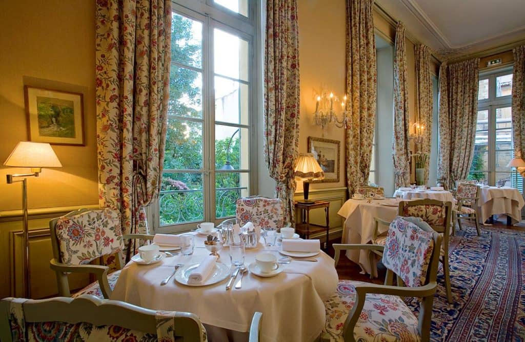Hotel La Mirande, Salon Jardin