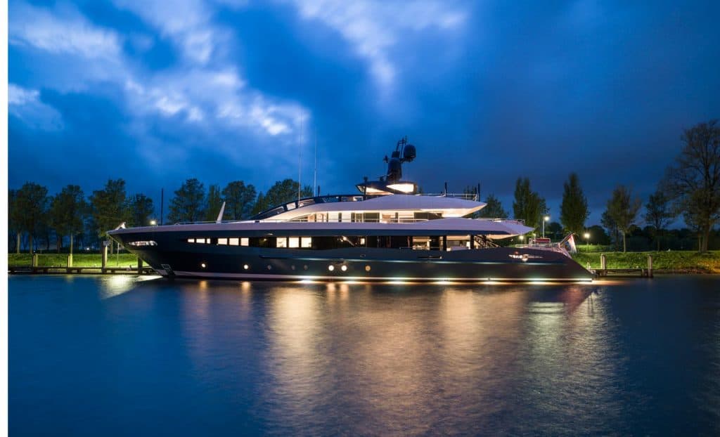 Heesen Irisha