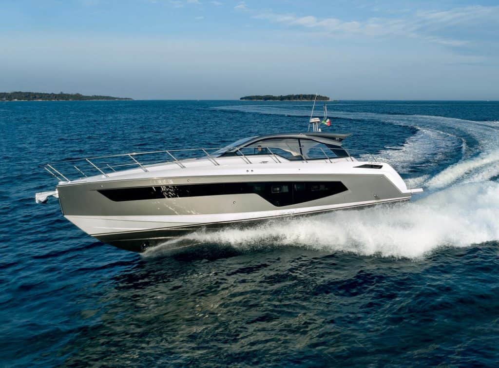 This is a photography of Azmut Yachts Atlantis 51