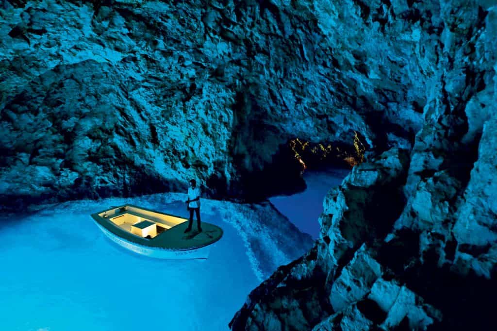 Blue Grotto Bisevo