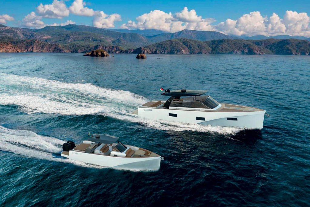 Heron Yacht