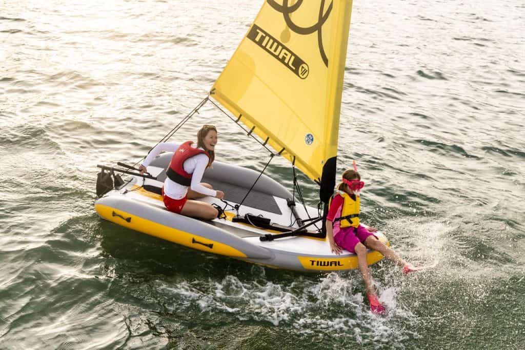 Tiwal 2 Sailing