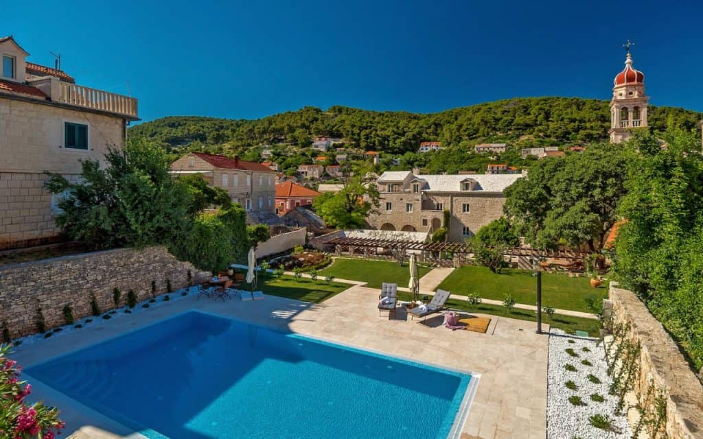 Puteus Palace