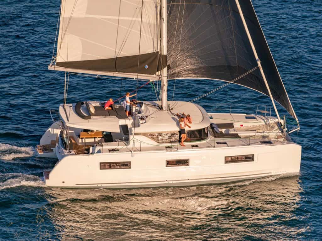 Lagoon 46 00