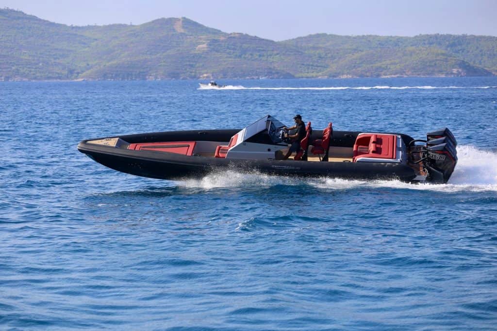 Technohull 00