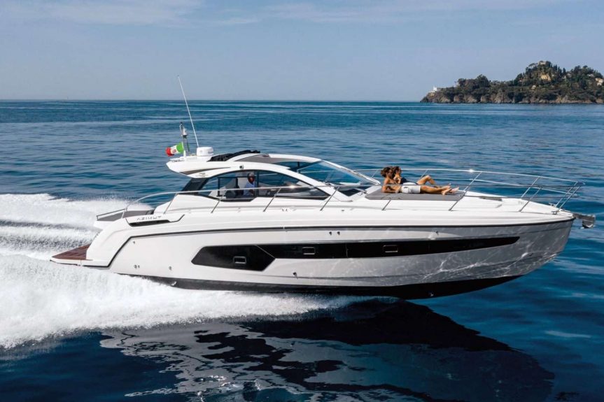 Azimut Atlantis 45 na testuCruising