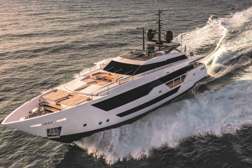 New Italian Yachts Custom Line 106