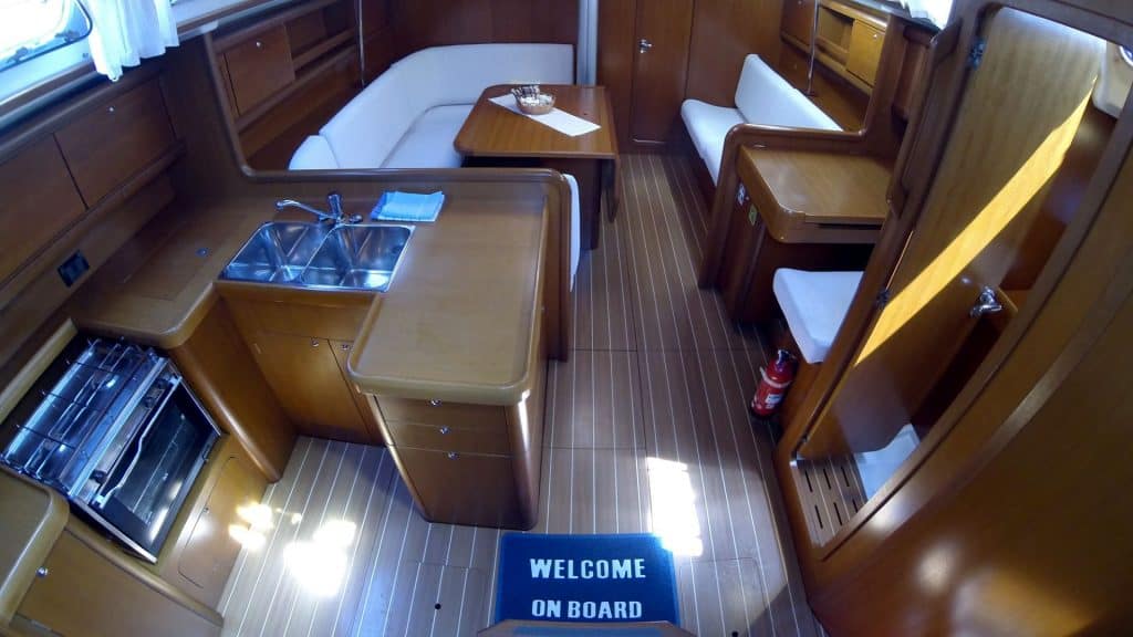 Grand Soleil 45 Interior 01