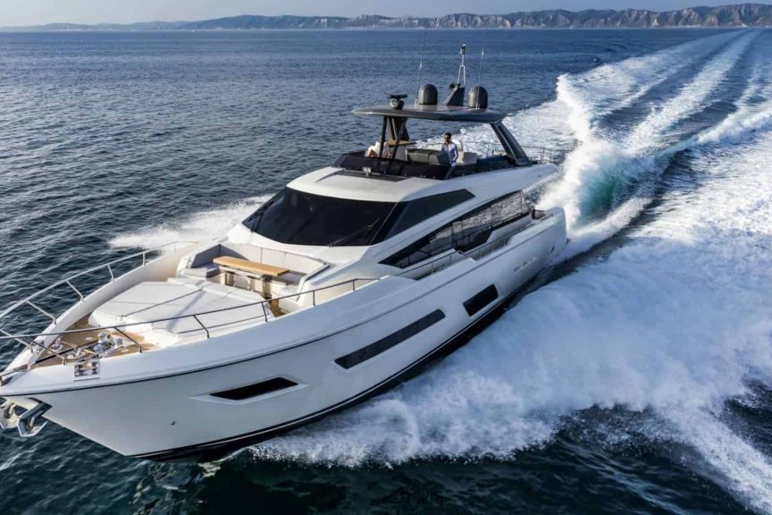 Ferretti 780 Cruising 01