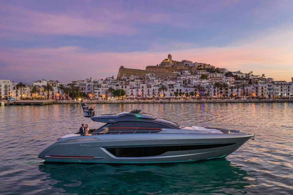 Riva 66 Ribelle at anchor