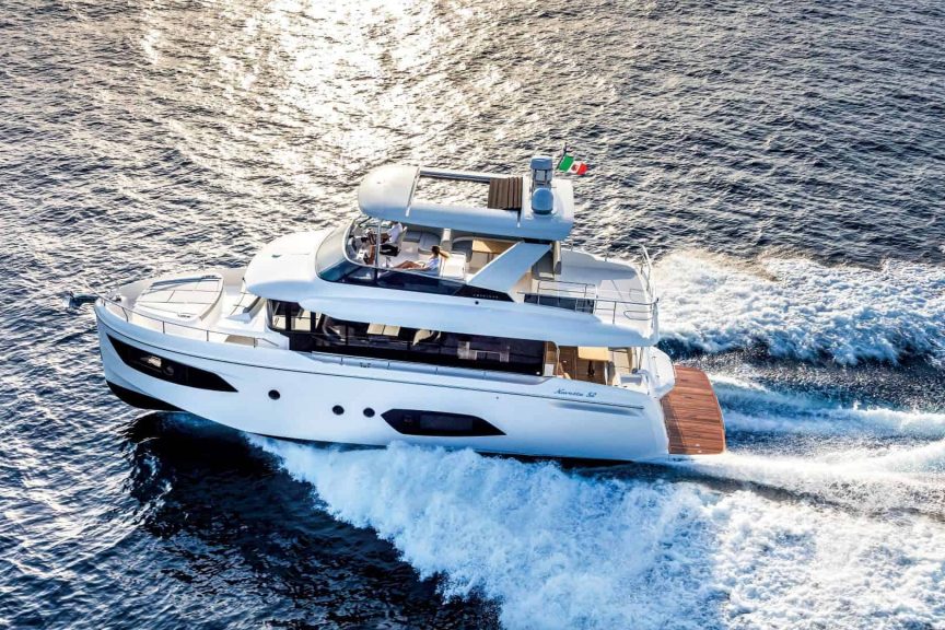 Absolute Navetta52 Cruising