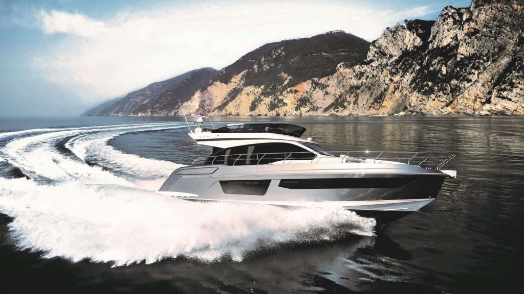 Azimut 53 exterior