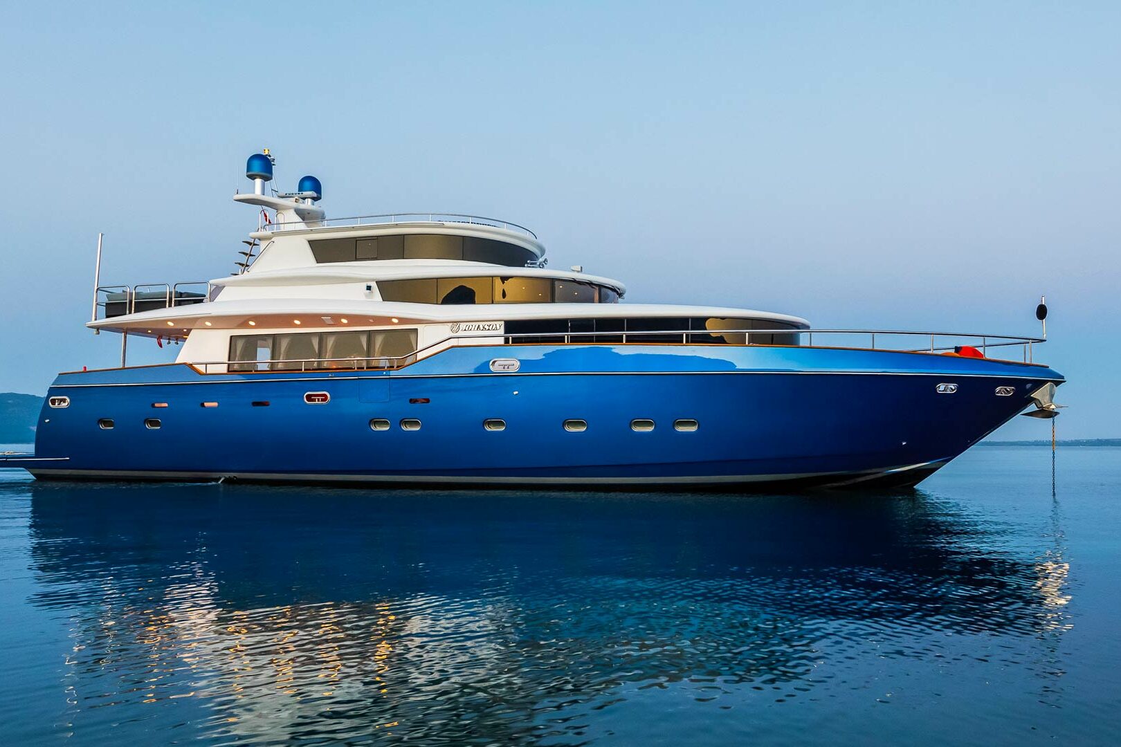 Luxury yacht Johnson Baby anchor