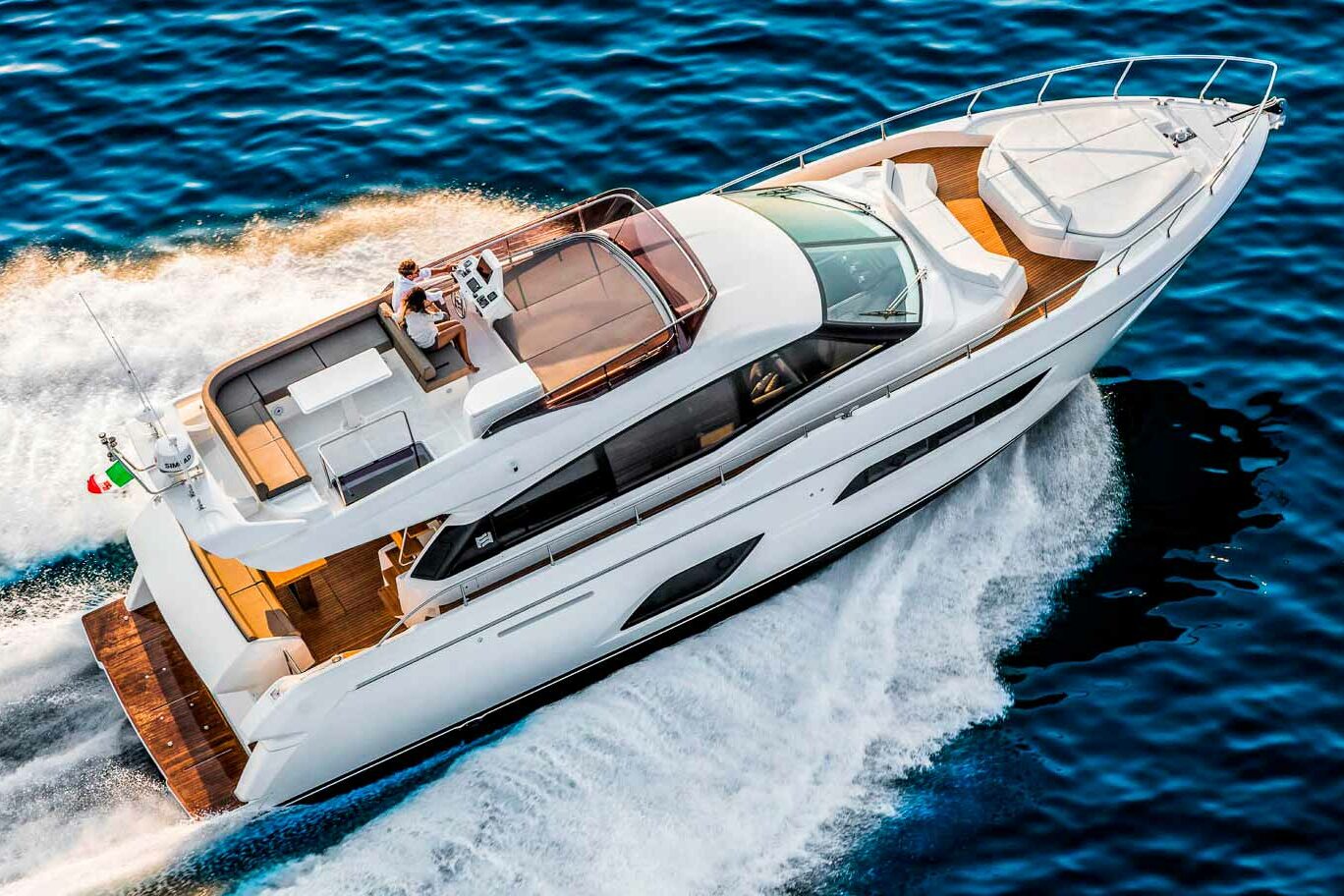 Motor boat Ferretti 550 aereal