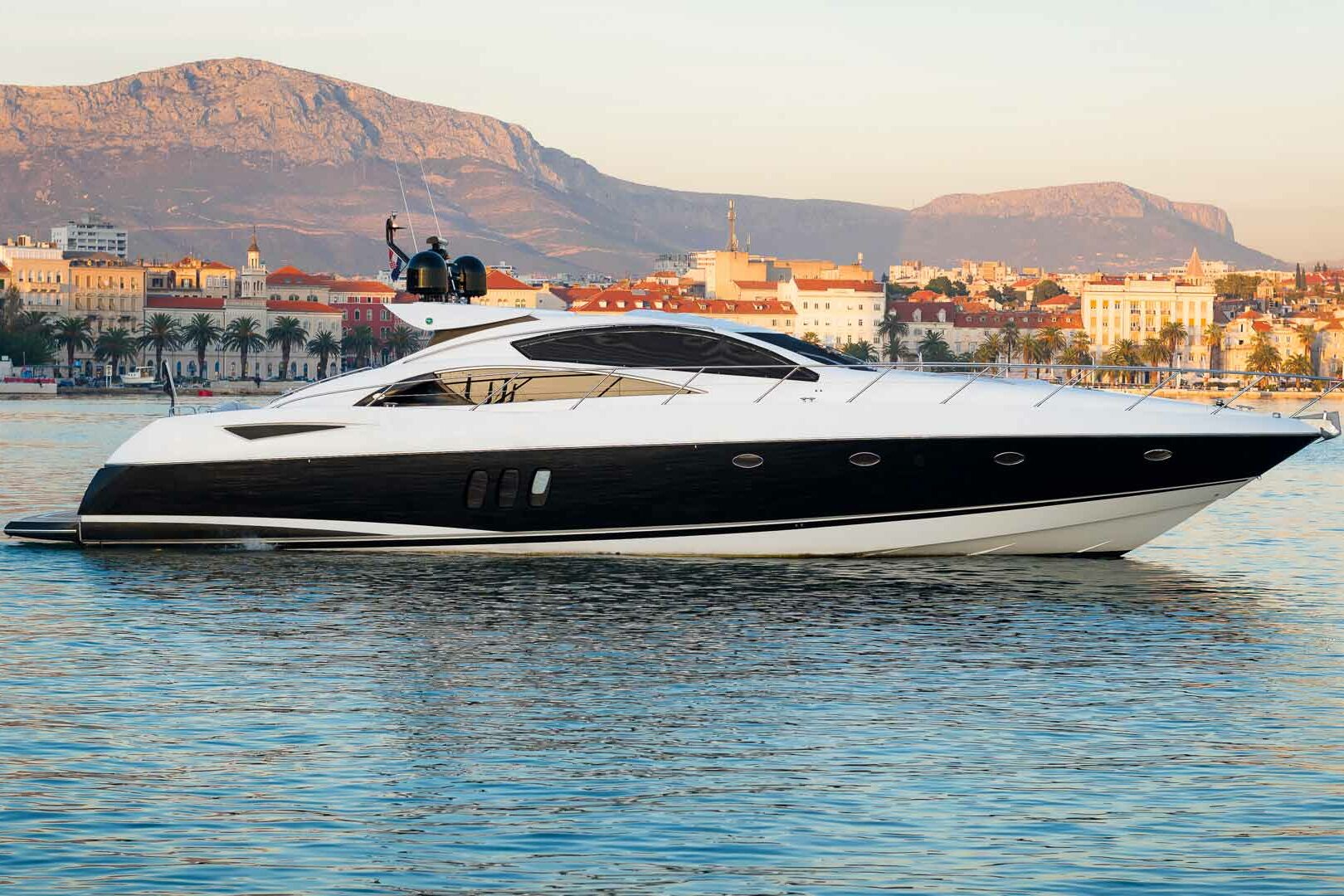 Luxury yacht Sunseeker Predator 72 Glorious sunset