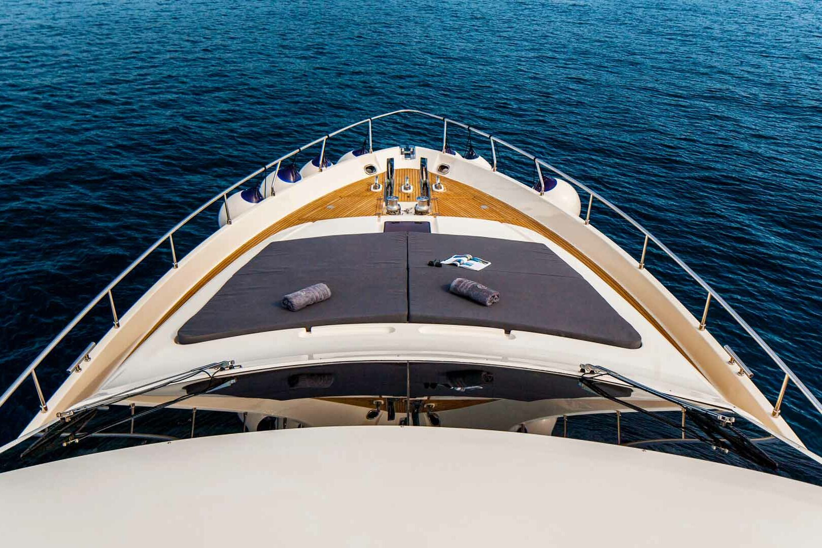 Luxury yacht Ferretti 780 Orlando L aft deck