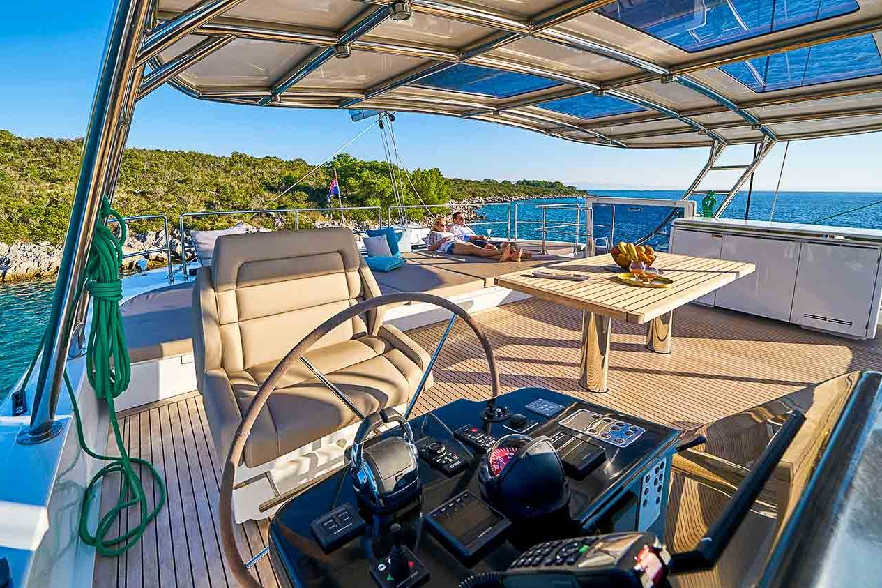 This is photo of a catamaran Sunreef 60 flybridge view