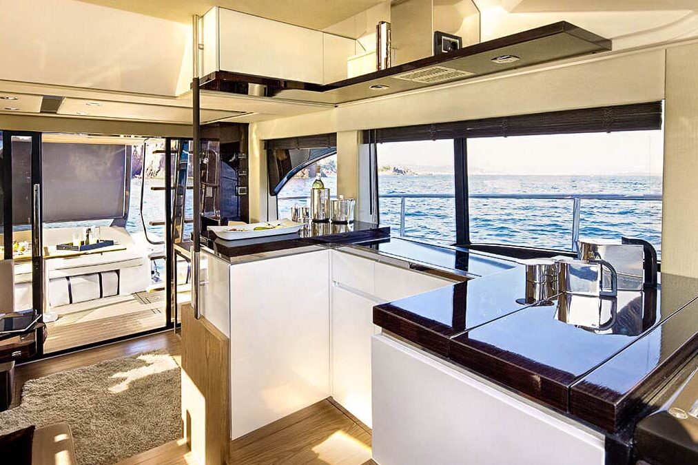 Motor boat Sessa Fly 47 galley