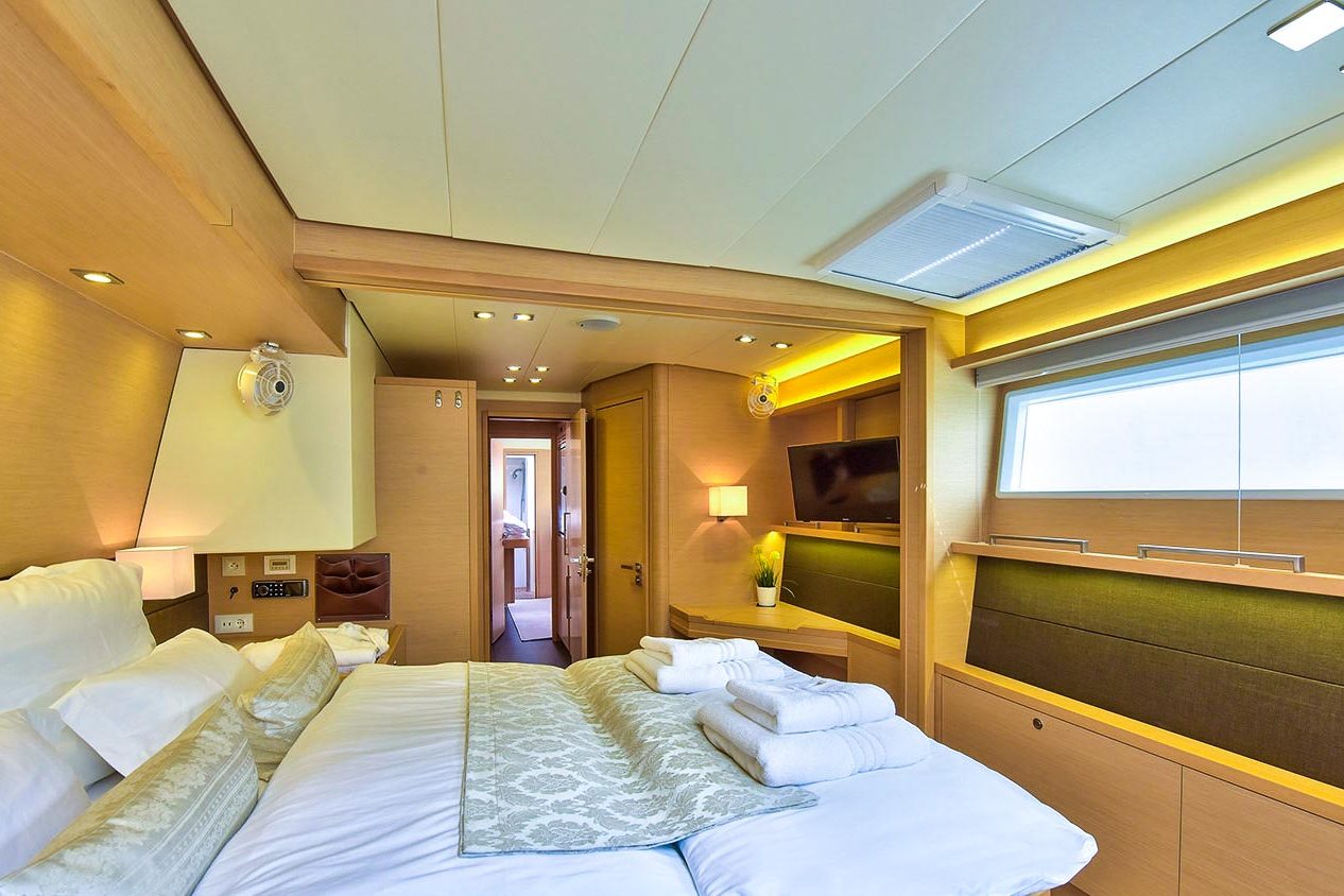 This is photo of a catamaran Lagoon 620 cabin