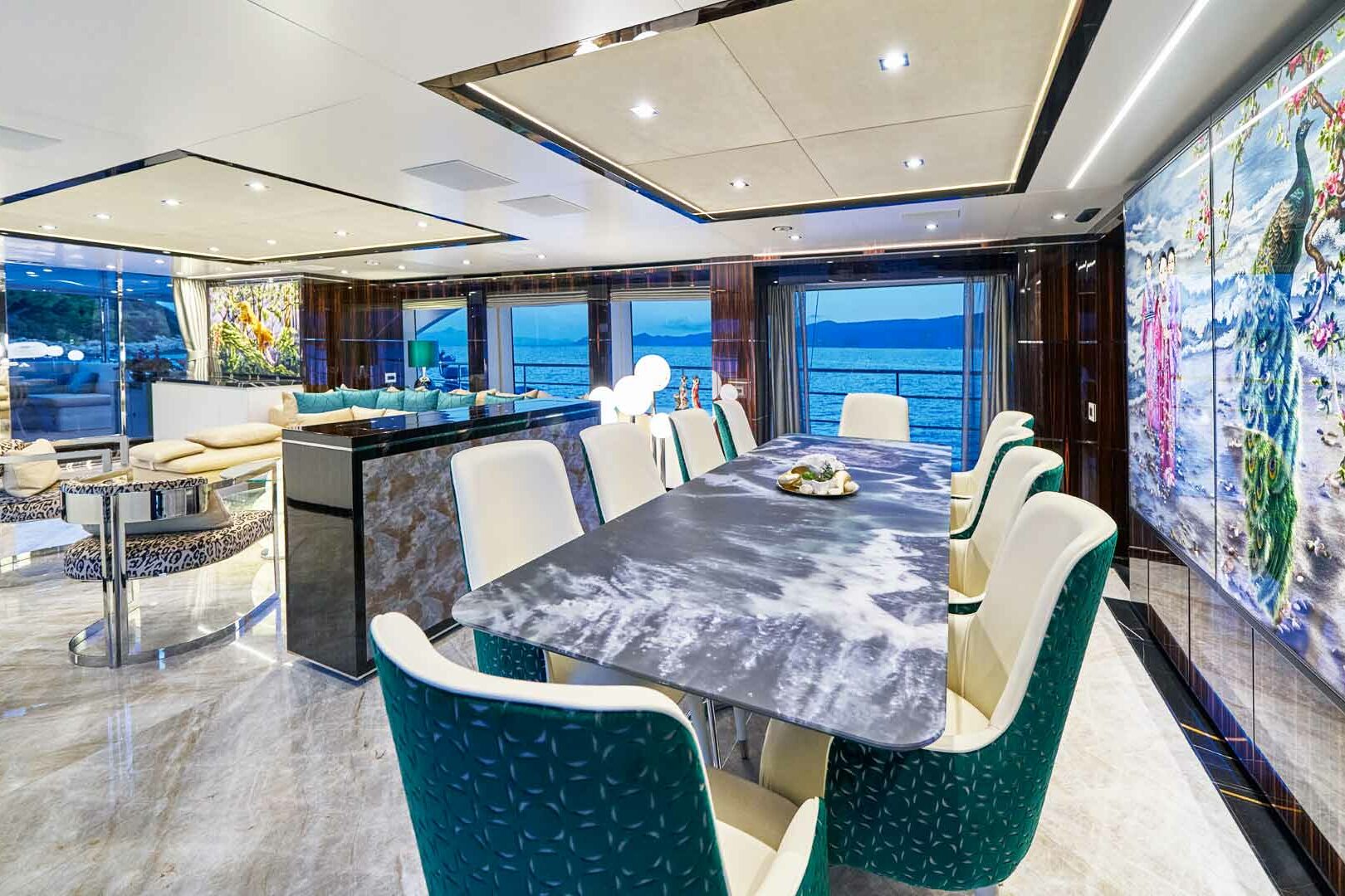 Luxury yacht Benetti Happy Me main deck dining table