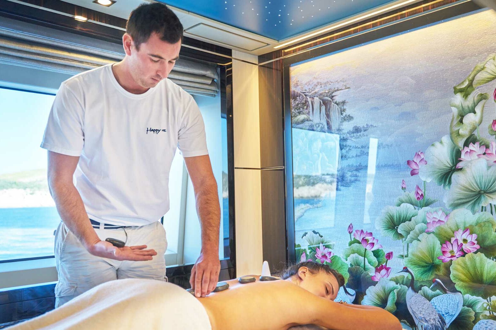 Luxury yacht Benetti Happy Me massage room