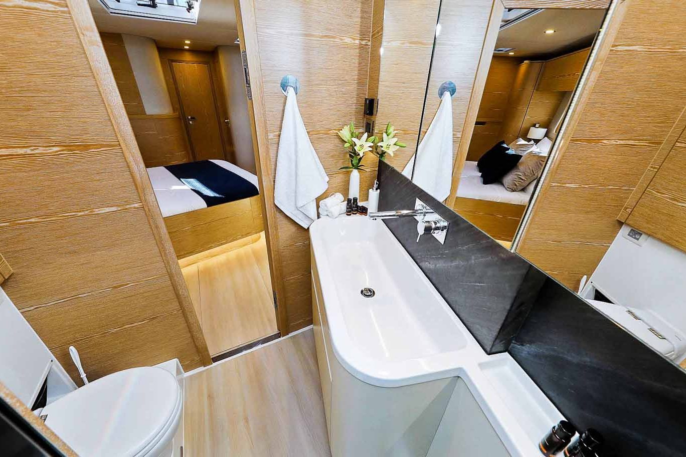 This is photo of a sailing boat Hanse 675 toilette