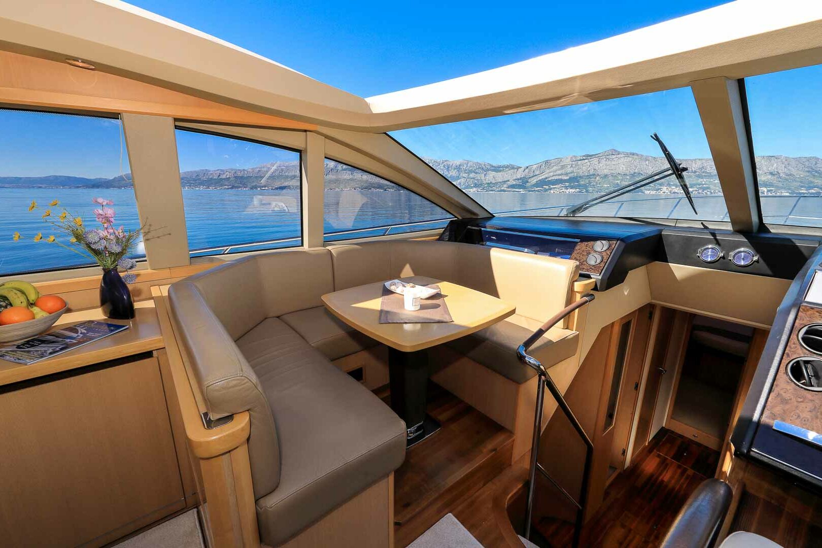 Luxury yacht Princess V65 Spice of Life II open hardtop