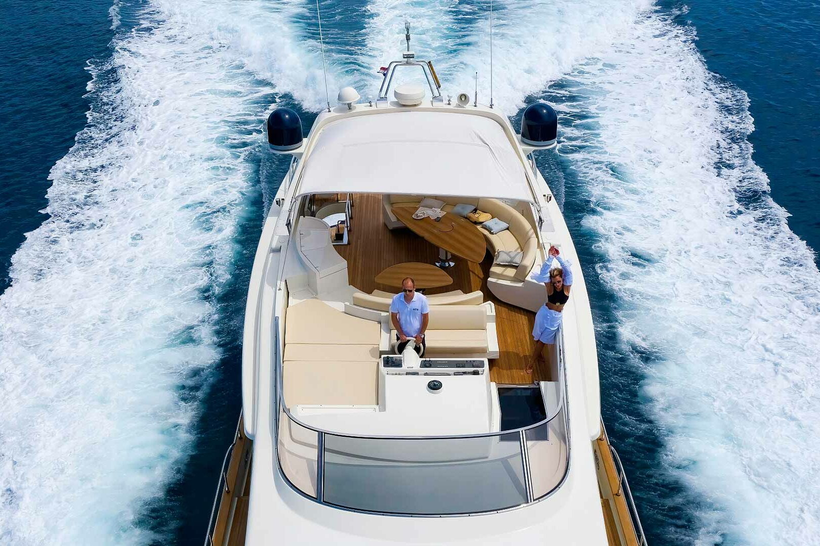 Luxury yacht Riva 85 ‘888’ flybridge