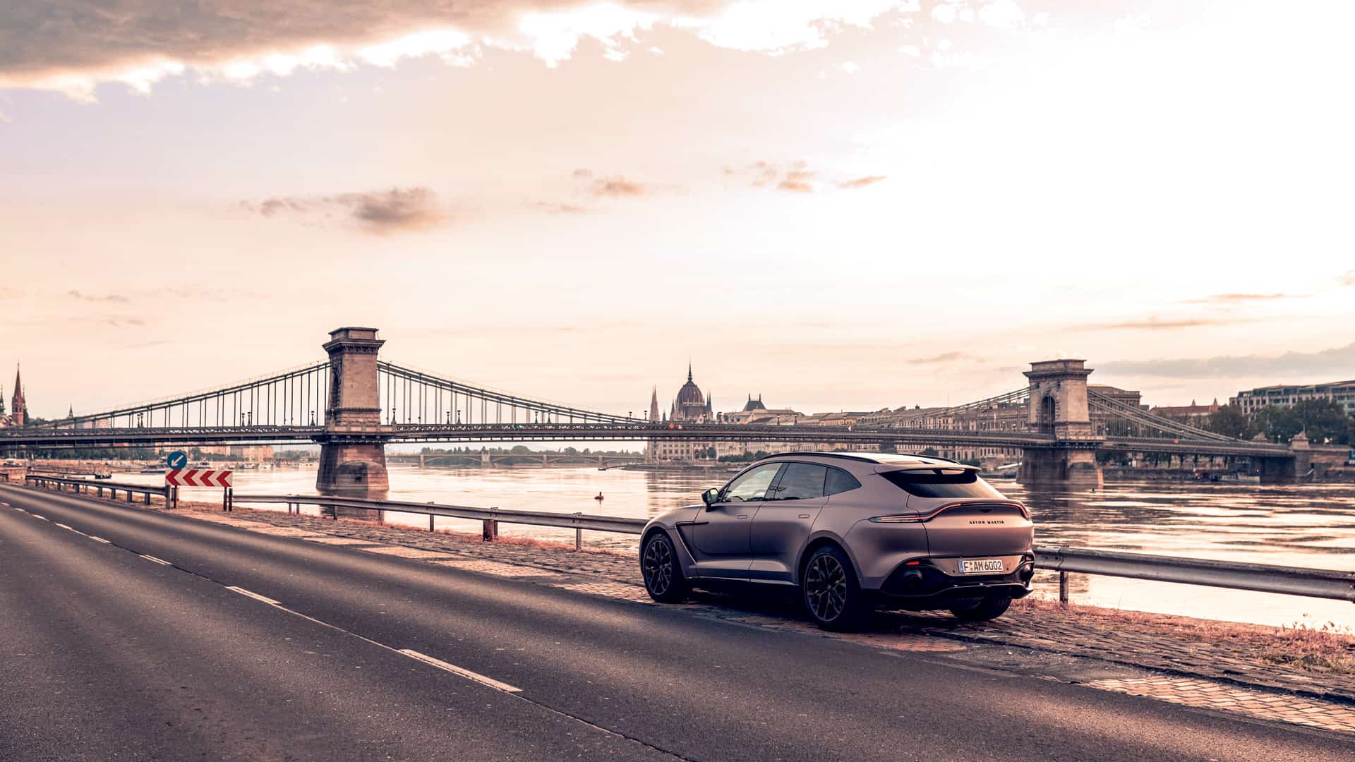 Aston Martin Budapest 00