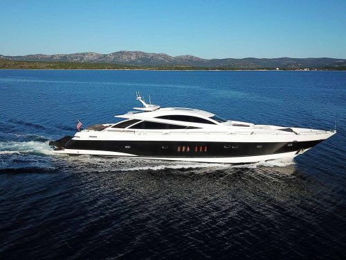 Luxury yacht Quantum starboard side
