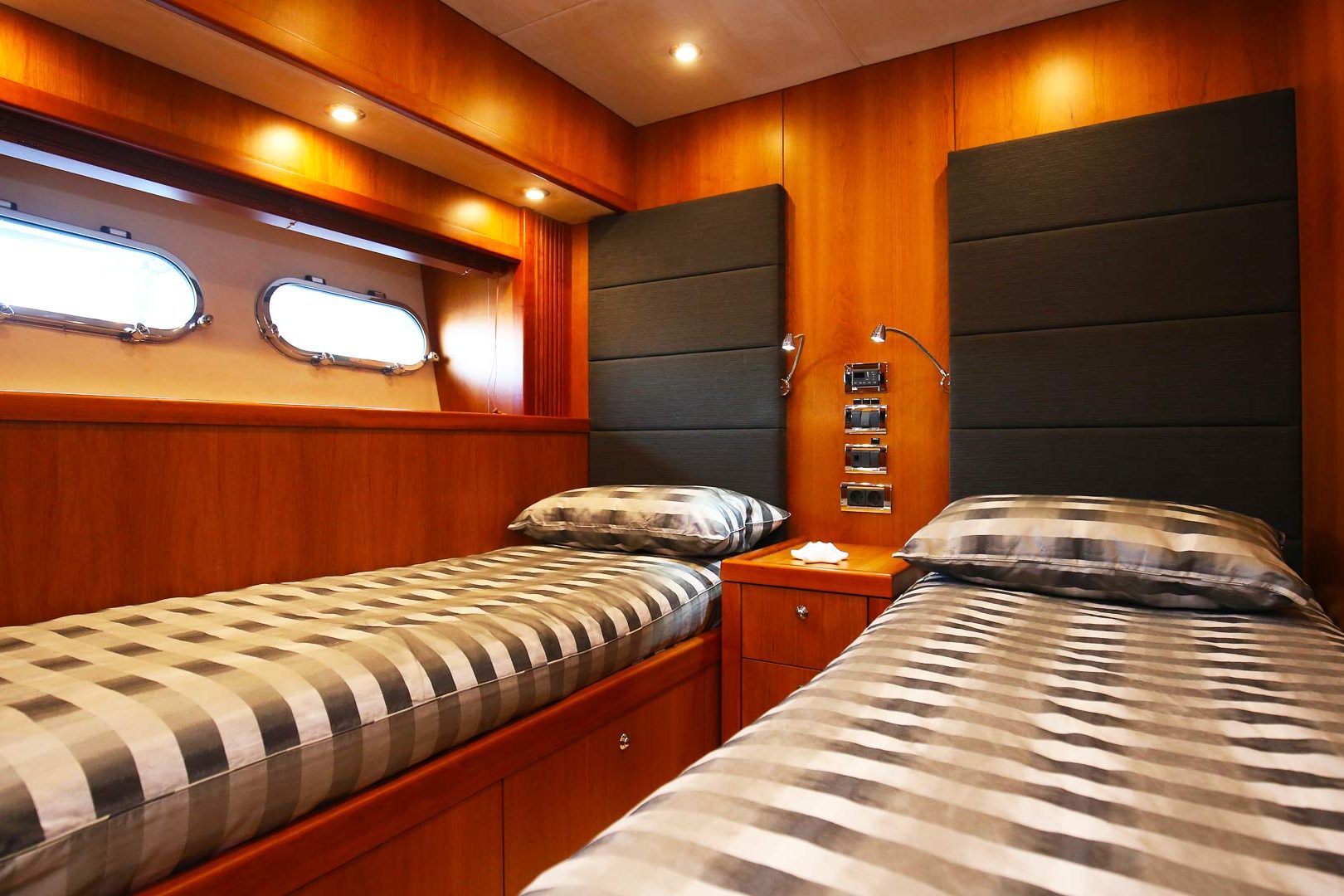 Quantum Twin cabin I