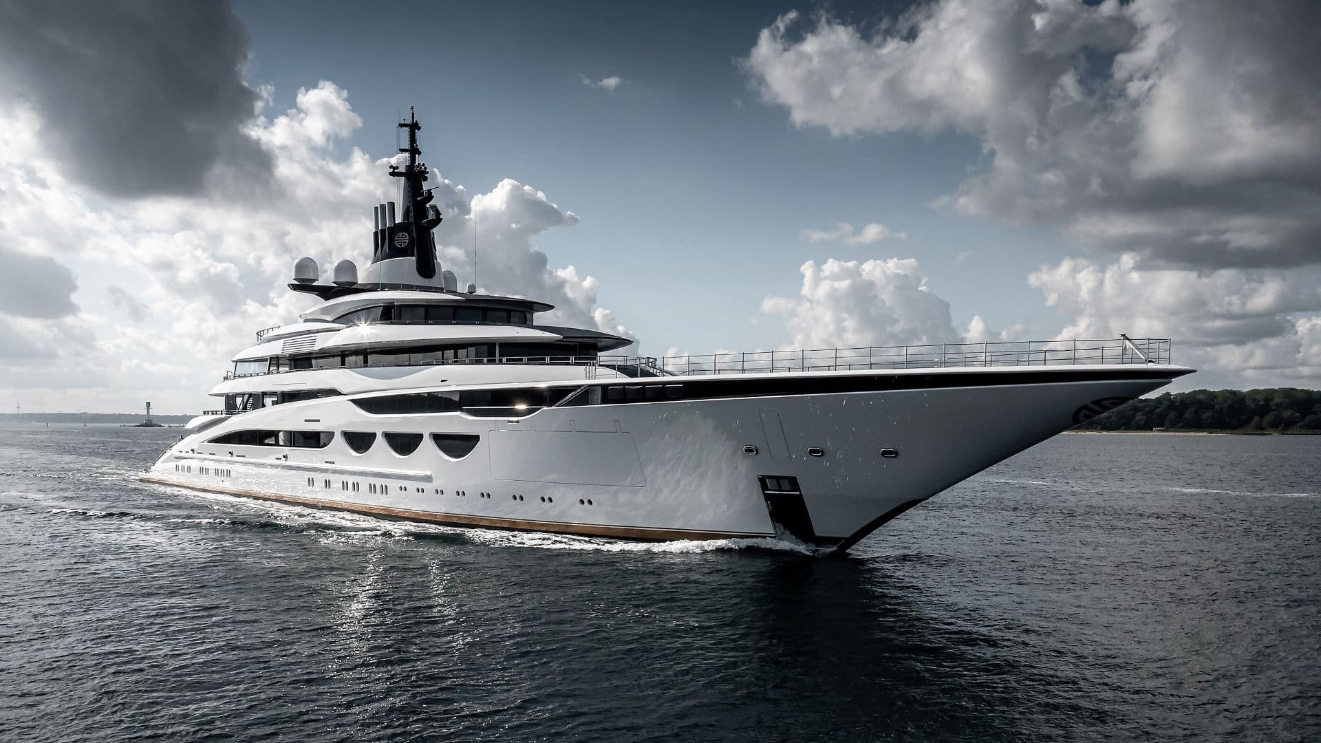 This is a photography of superyacht Lurssen AHPO