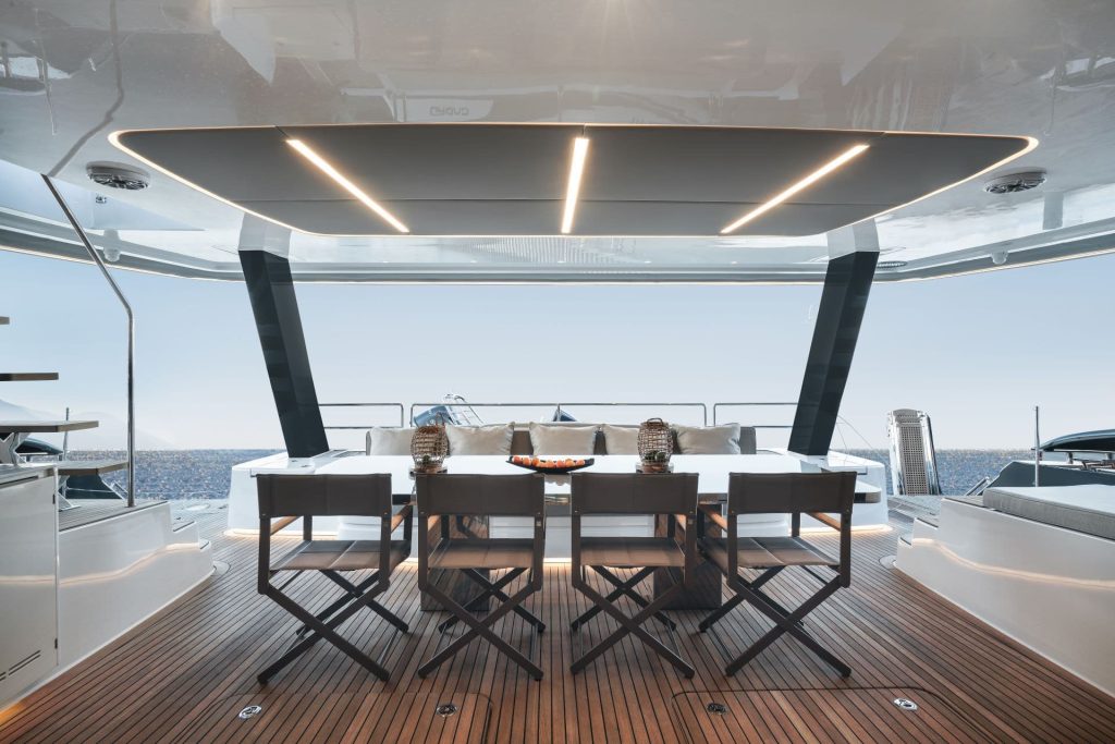 This is a photography of 70 Power Sunreef flybridge