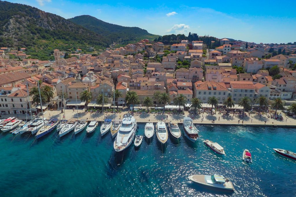 luxury yachts hvar croatia