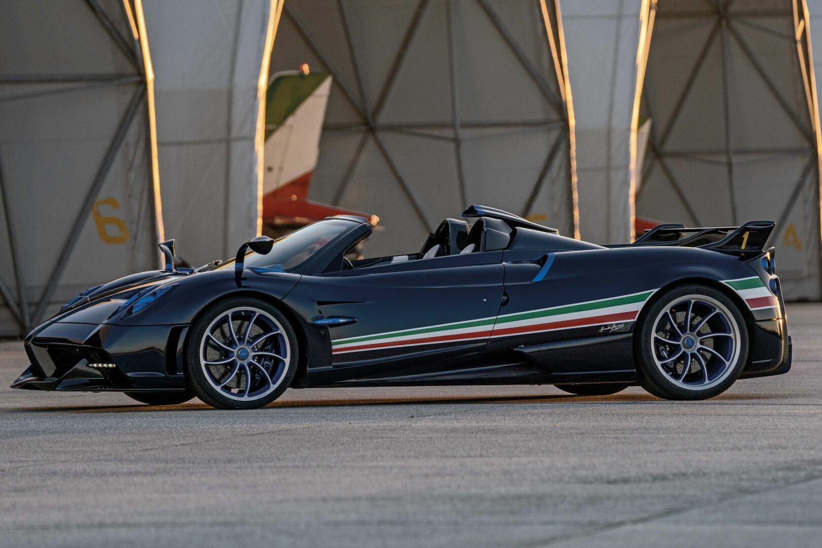 Liited Edition Pagani Huayra Tricolore