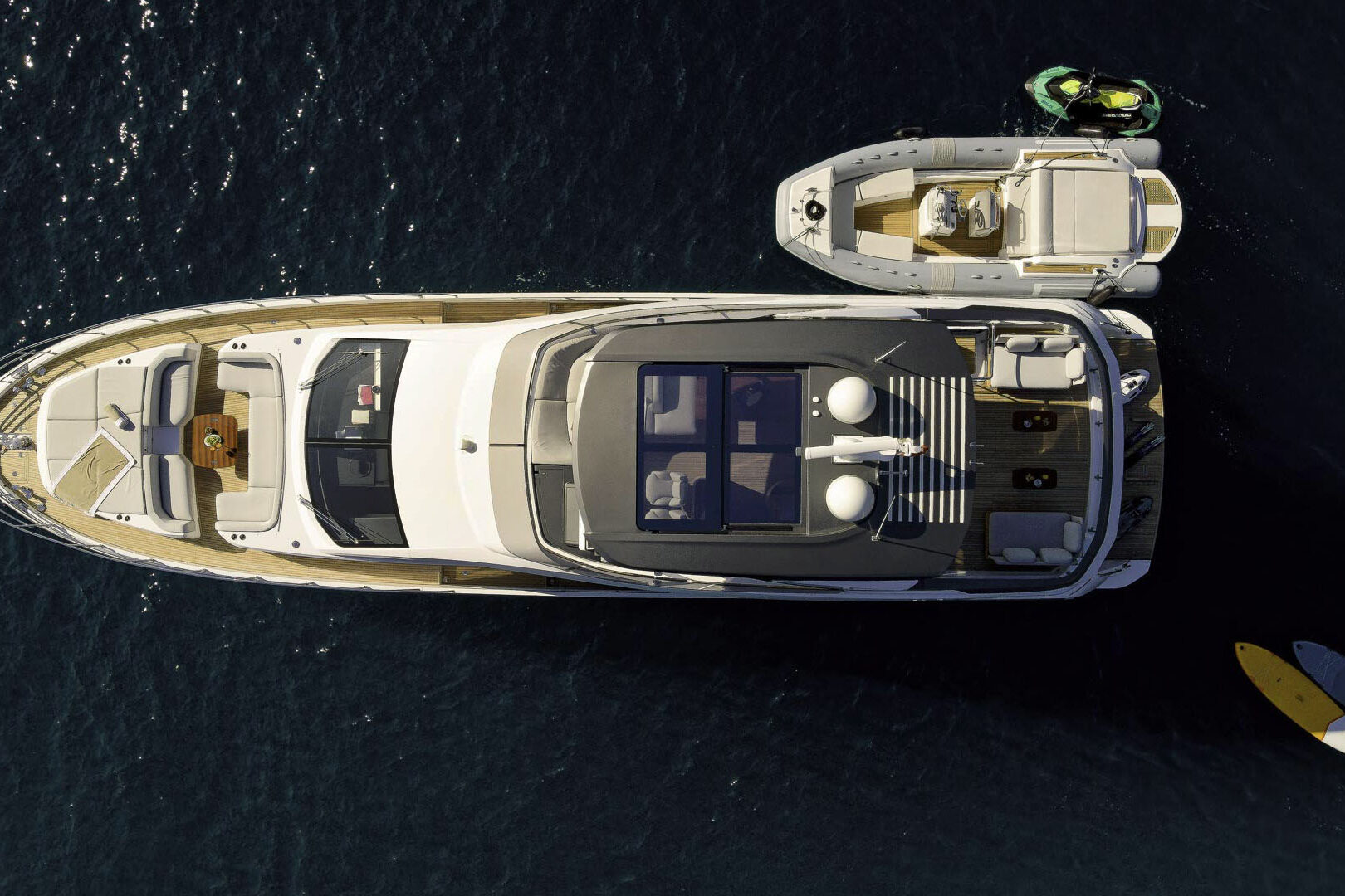 Luxury yacht Azimut 78 Fly aereal view