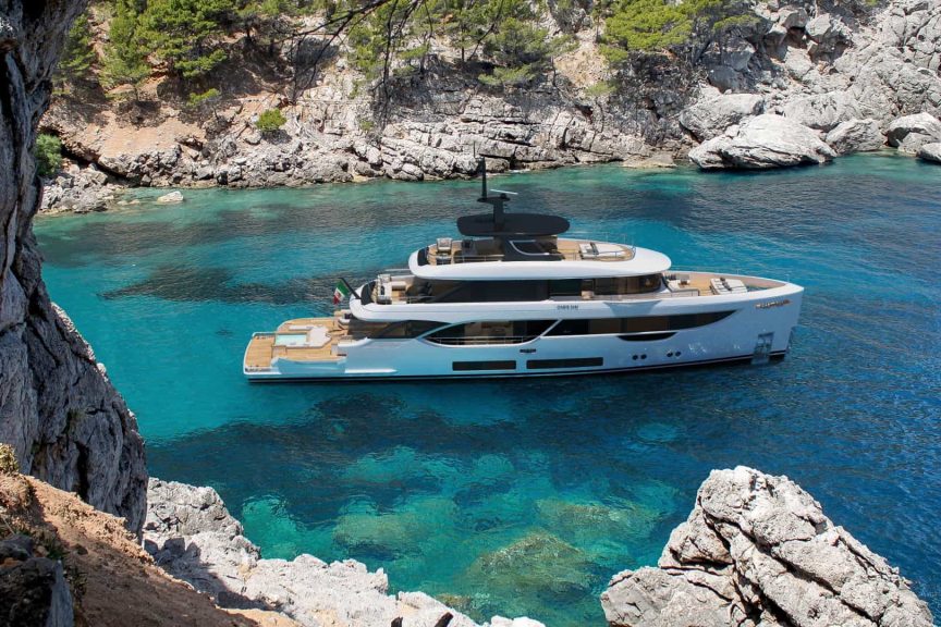 This is a photography of Benetti Oasis 34M yacht