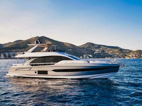 Azimut 78 Flybridge external view