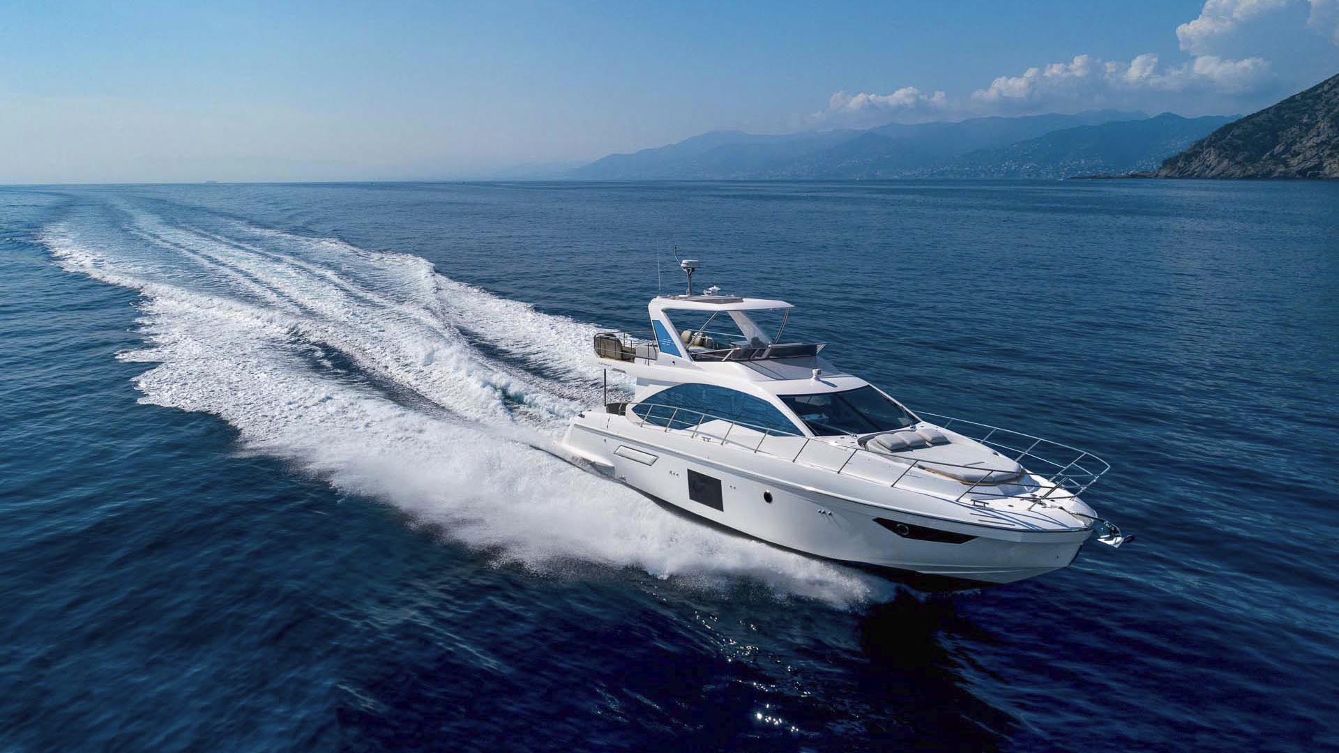 Luxury yacht Benetti Happy Me sunset port side