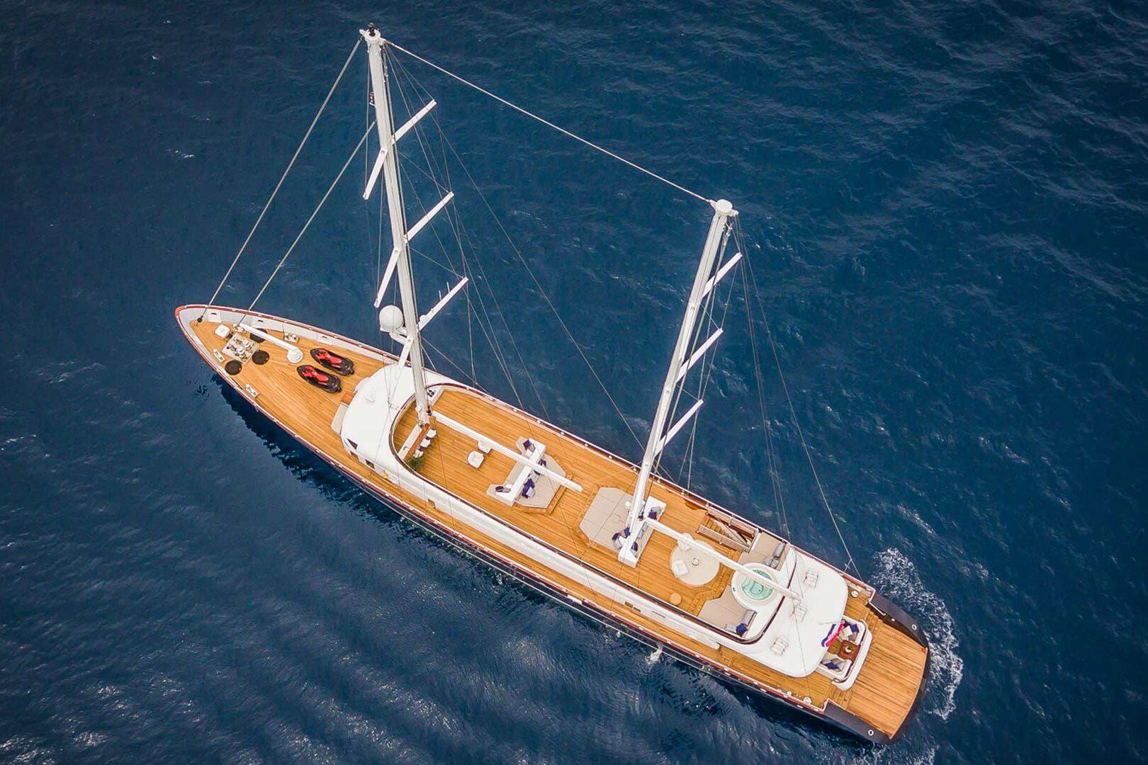 Luxury yacht Clase Azul from the top